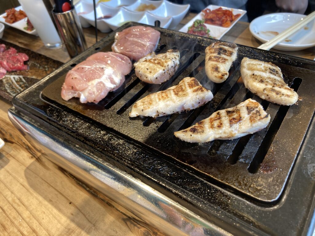 焼肉ニクアザブの肉