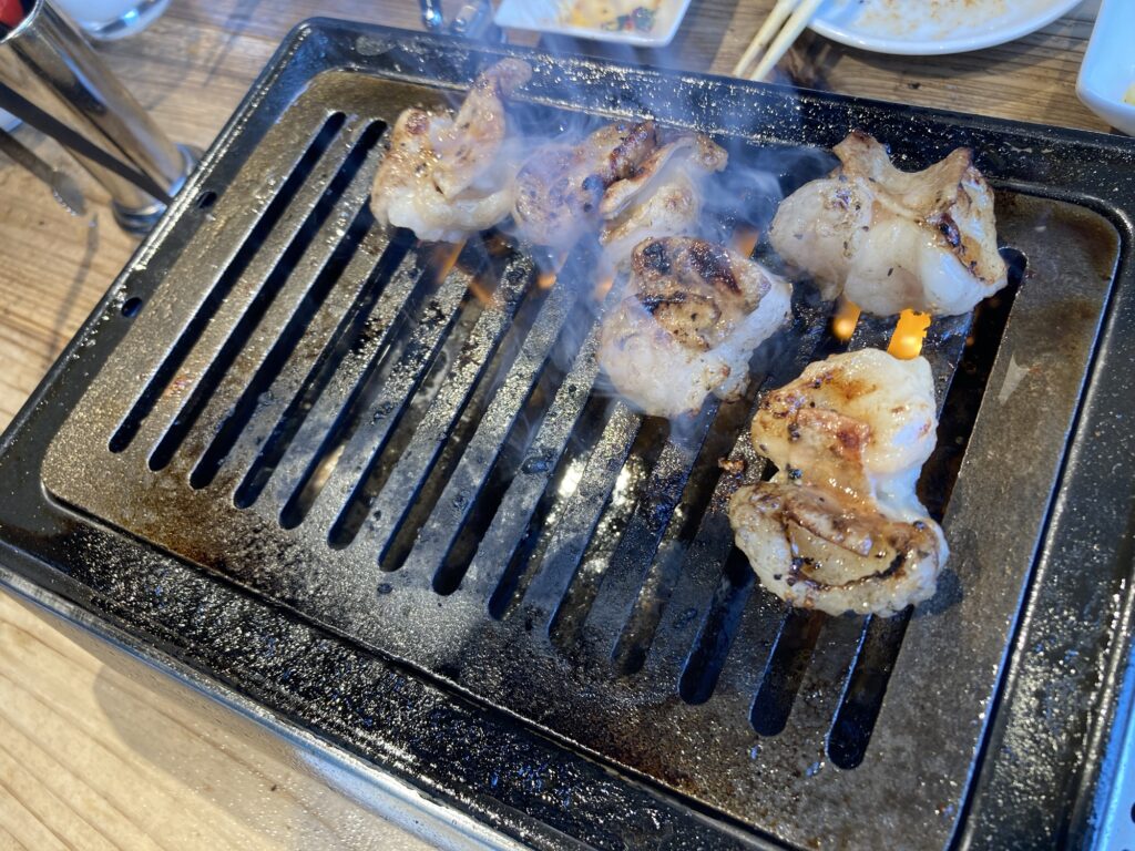 焼肉ニクアザブのホルモン